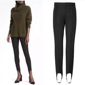 NWT Banana Republic Size 0-R Black Stirrup Pants
